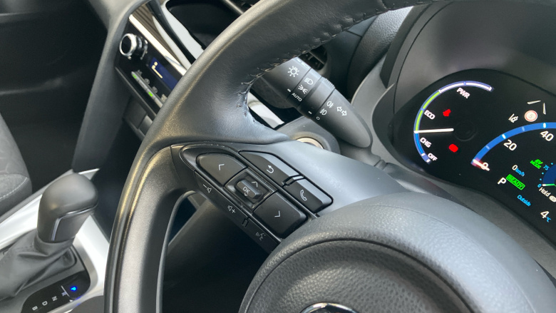 Toyota Yaris Cross 1.5 Hybrid Design 5dr CVT Hybrid Estate